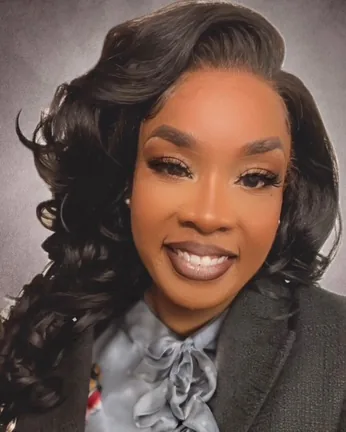 Portrait of Rosha Taylor